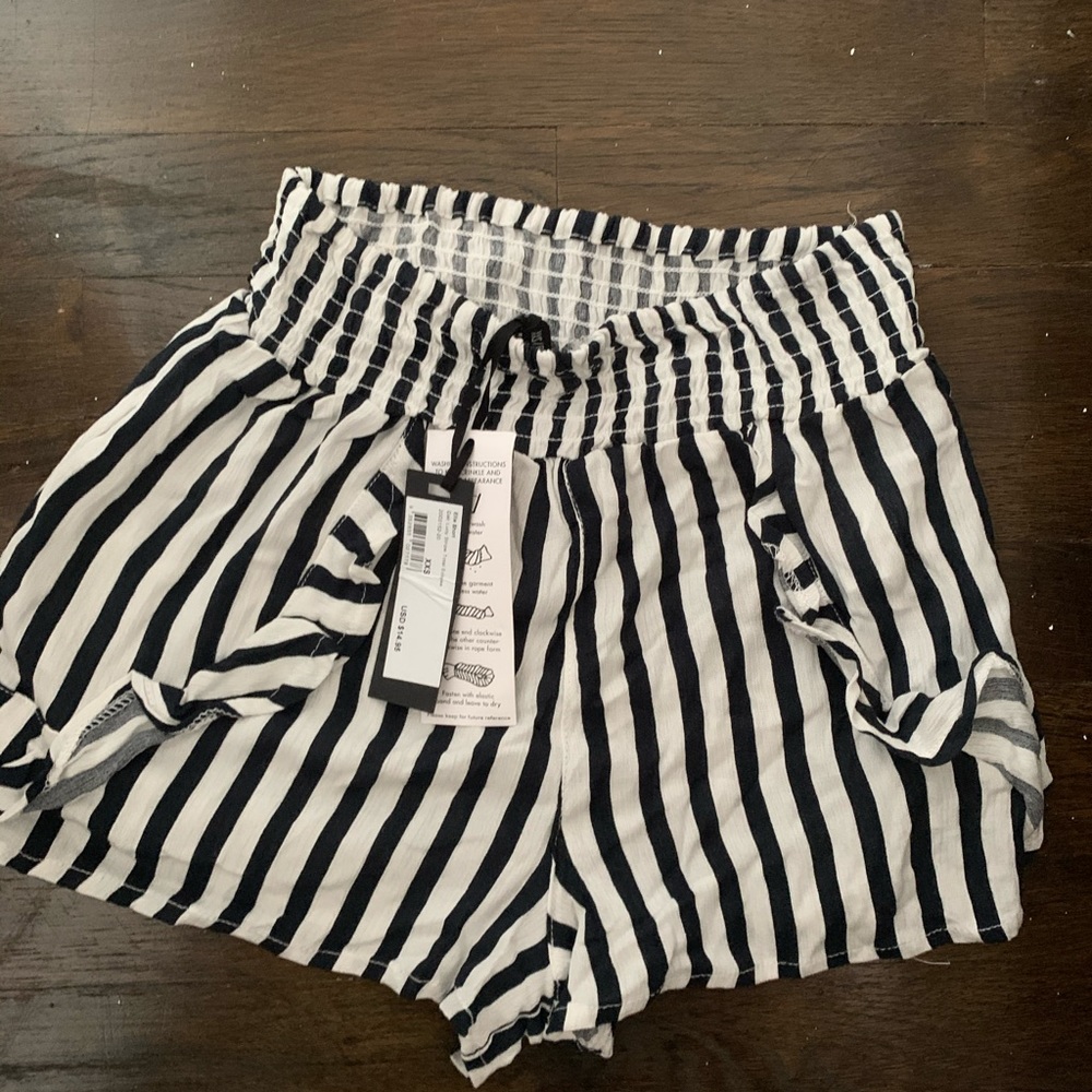 Cute shorts NWT
